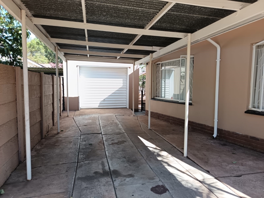 3 Bedroom Property for Sale in Protea Park North West